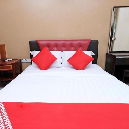 Super Oyo 707 Ayuni Hotel Bangi Bagian luar foto