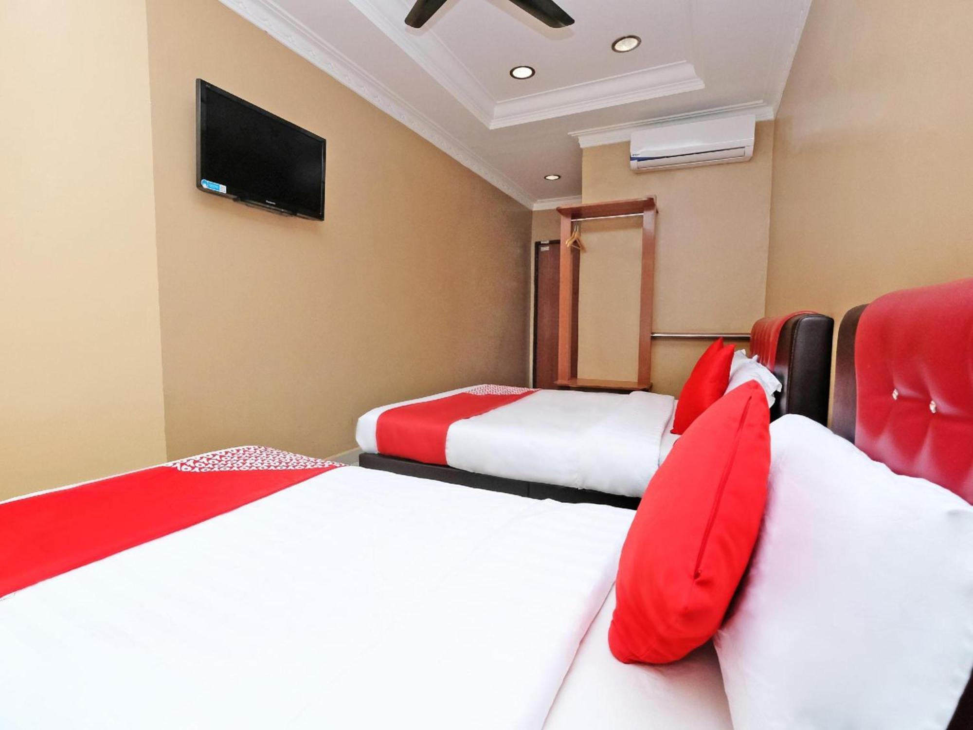 Super Oyo 707 Ayuni Hotel Bangi Bagian luar foto