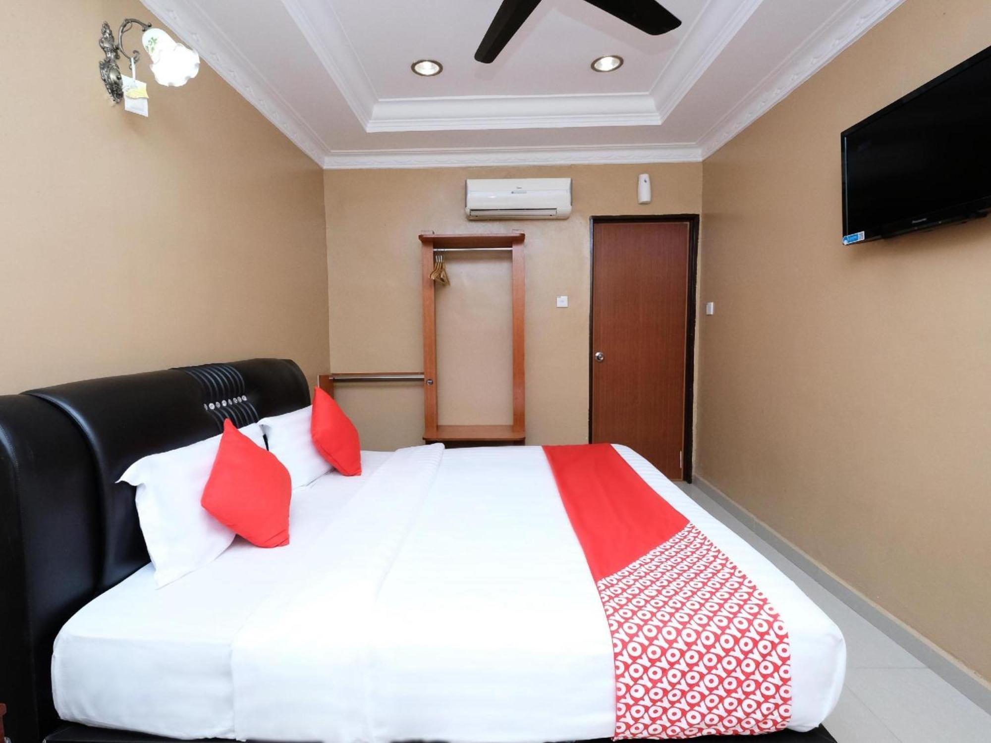 Super Oyo 707 Ayuni Hotel Bangi Bagian luar foto